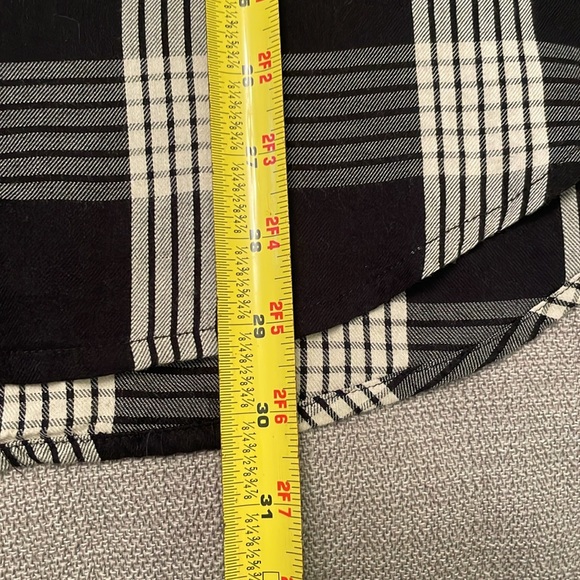NWOT SO Goods For Life The Favorite Button-down Shirt XXL Plaid Black & Tan - Picture 8 of 11